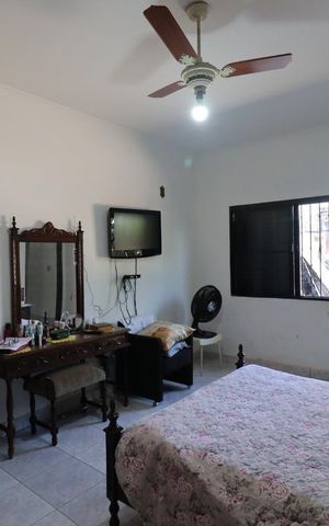Casa para alugar com 390m², 5 quartos e 4 vagas Casa para alugar com 390m², 5 quartos e 4 vagasSuíte