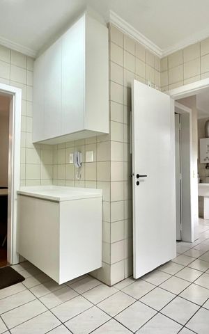 Apartamento para alugar com 77m², 3 quartos e 2 vagas Apartamento para alugar com 77m², 3 quartos e 2 vagasCozinha
