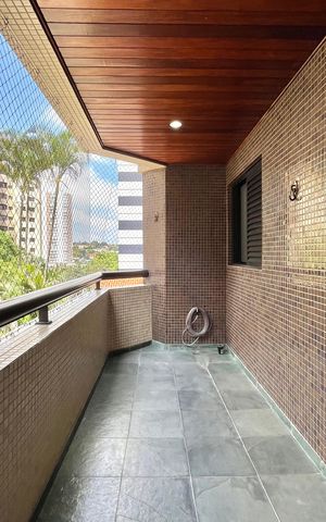 Apartamento para alugar com 77m², 3 quartos e 2 vagas Apartamento para alugar com 77m², 3 quartos e 2 vagasVaranda