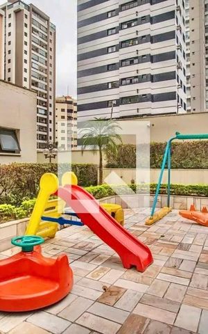 Apartamento para alugar com 77m², 3 quartos e 2 vagas Apartamento para alugar com 77m², 3 quartos e 2 vagasÁrea comum - Playground