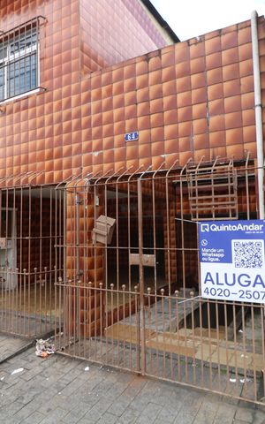 Casa para alugar com 70m², 2 quartos e 1 vagaFachada