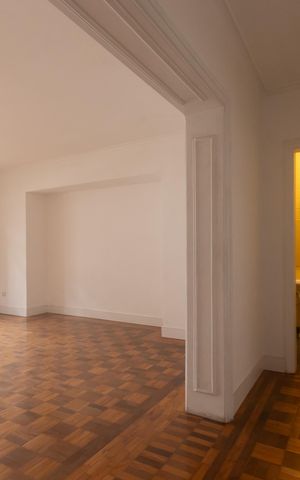 Casa para alugar com 260m², 4 quartos e 3 vagas Casa para alugar com 260m², 4 quartos e 3 vagasSala