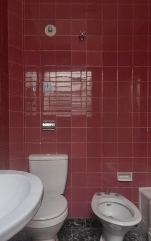 Casa para alugar com 260m², 4 quartos e 3 vagas Casa para alugar com 260m², 4 quartos e 3 vagasBanheiro Social 2