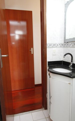 Apartamento à venda com 67m², 2 quartos e 1 vagaBanheiro Social
