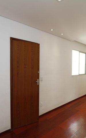Apartamento à venda com 67m², 2 quartos e 1 vagaSala