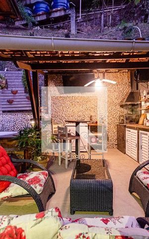 Casa à venda com 178m², 3 quartos e 4 vagasEspaço Gourmet