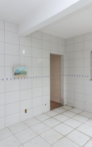 Casa à venda com 600m², 5 quartos e 3 vagas Casa à venda com 600m², 5 quartos e 3 vagasCasa 2 - Cozinha