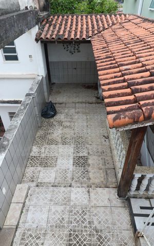 Casa à venda com 600m², 5 quartos e 3 vagas Casa à venda com 600m², 5 quartos e 3 vagasVista da Área externa