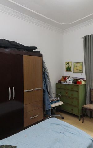 Casa à venda com 600m², 5 quartos e 3 vagas Casa à venda com 600m², 5 quartos e 3 vagasCasa 1 - Quarto 2