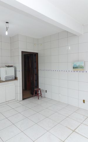 Casa à venda com 600m², 5 quartos e 3 vagas Casa à venda com 600m², 5 quartos e 3 vagasCasa 2 - Cozinha