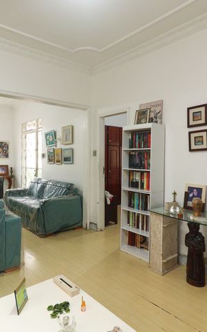 Casa à venda com 600m², 5 quartos e 3 vagas Casa à venda com 600m², 5 quartos e 3 vagasCasa 1 - Sala