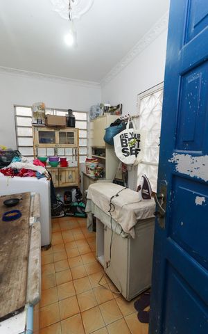 Casa à venda com 600m², 5 quartos e 3 vagas Casa à venda com 600m², 5 quartos e 3 vagasCasa 1 - Área de Serviço