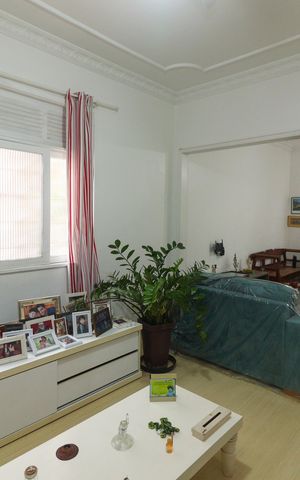 Casa à venda com 600m², 5 quartos e 3 vagas Casa à venda com 600m², 5 quartos e 3 vagasCasa 1 - Sala