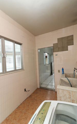 Casa à venda com 600m², 5 quartos e 3 vagas Casa à venda com 600m², 5 quartos e 3 vagasCasa 2 - Área de Serviço