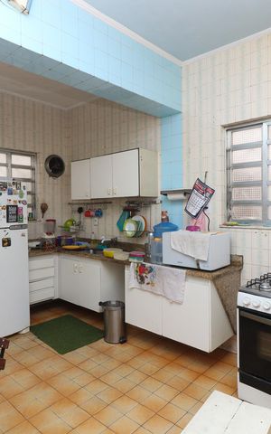 Casa à venda com 600m², 5 quartos e 3 vagas Casa à venda com 600m², 5 quartos e 3 vagasCasa 1 - Cozinha