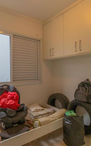 Casa de condomínio para alugar com 292m², 4 quartos e 6 vagas Casa de condomínio para alugar com 292m², 4 quartos e 6 vagasQuarto de Serviço