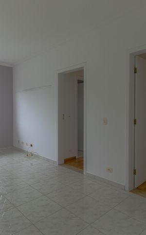 Casa de condomínio para alugar com 292m², 4 quartos e 6 vagas Casa de condomínio para alugar com 292m², 4 quartos e 6 vagasAndar superior