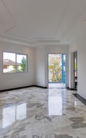 Casa de condomínio para alugar com 292m², 4 quartos e 6 vagas Casa de condomínio para alugar com 292m², 4 quartos e 6 vagasSala