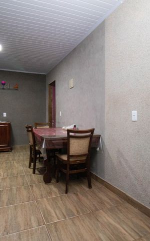 Casa à venda com 70m², 3 quartos e 2 vagas Casa à venda com 70m², 3 quartos e 2 vagasSala