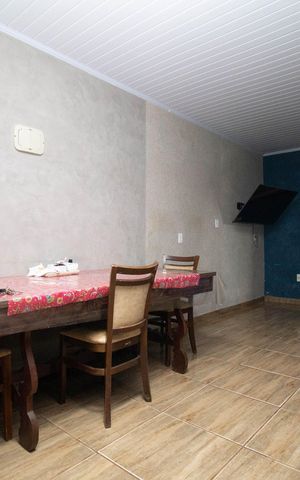 Casa à venda com 70m², 3 quartos e 2 vagas Casa à venda com 70m², 3 quartos e 2 vagasSala