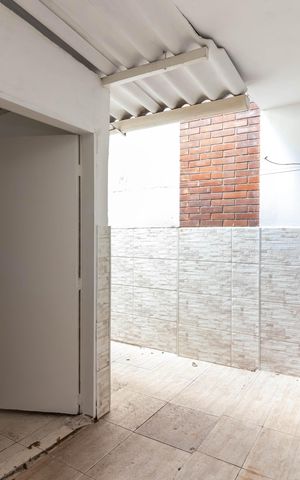 Casa para alugar com 75m², 2 quartos e 1 vaga Casa para alugar com 75m², 2 quartos e 1 vagaÁrea de Serviço