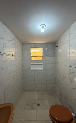 Casa para alugar com 90m², 2 quartos e sem vaga Casa para alugar com 90m², 2 quartos e sem vagaBanheiro Social
