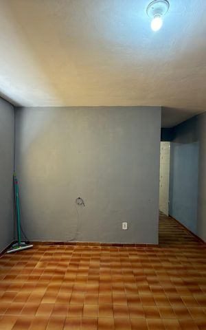 Casa para alugar com 90m², 2 quartos e sem vaga Casa para alugar com 90m², 2 quartos e sem vagaSala