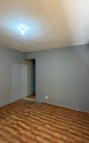 Casa para alugar com 90m², 2 quartos e sem vaga Casa para alugar com 90m², 2 quartos e sem vagaSala