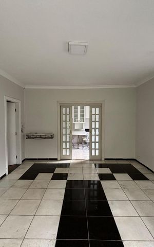 Casa de condomínio para alugar com 450m², 3 quartos e 3 vagas