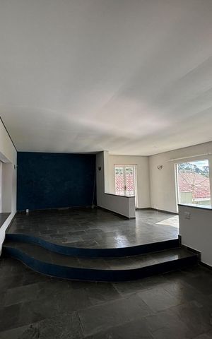 Casa de condomínio para alugar com 450m², 3 quartos e 3 vagas