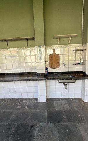 Casa de condomínio para alugar com 450m², 3 quartos e 3 vagas
