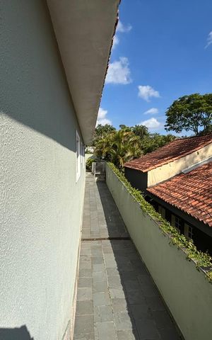 Casa de condomínio para alugar com 450m², 3 quartos e 3 vagas