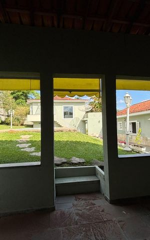 Casa de condomínio para alugar com 450m², 3 quartos e 3 vagas
