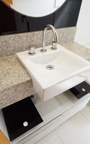 Apartamento à venda com 101m², 3 quartos e 2 vagasBanheiro