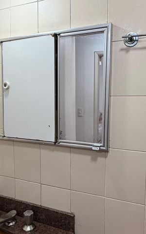 Apartamento à venda com 57m², 2 quartos e 1 vaga Apartamento à venda com 57m², 2 quartos e 1 vagaBanheiro social