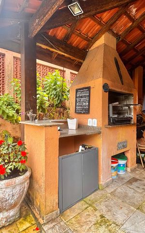 Casa de condomínio à venda com 540m², 5 quartos e 3 vagas Casa de condomínio à venda com 540m², 5 quartos e 3 vagasChurrasqueira