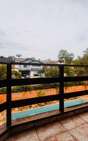 Casa de condomínio à venda com 540m², 5 quartos e 3 vagas Casa de condomínio à venda com 540m², 5 quartos e 3 vagasVaranda suíte 3