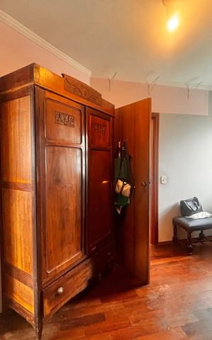 Casa de condomínio à venda com 540m², 5 quartos e 3 vagas Casa de condomínio à venda com 540m², 5 quartos e 3 vagasCloset suite 4