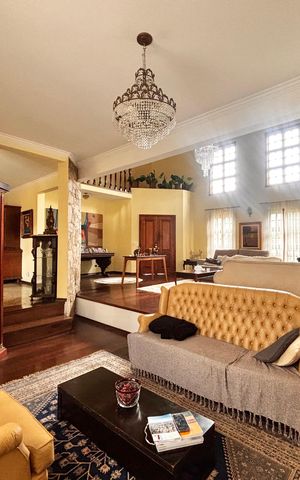 Casa de condomínio à venda com 540m², 5 quartos e 3 vagas Casa de condomínio à venda com 540m², 5 quartos e 3 vagasSala