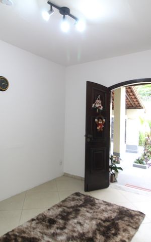 Casa para alugar com 545m², 3 quartos e 3 vagasSala