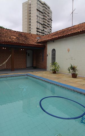 Casa para alugar com 545m², 3 quartos e 3 vagasÁrea Externa
