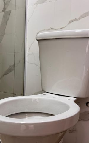 Casa de condomínio para alugar com 180m², 3 quartos e 1 vaga Casa de condomínio para alugar com 180m², 3 quartos e 1 vagaSuíte - Banheiro