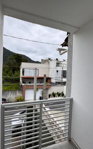 Casa de condomínio para alugar com 180m², 3 quartos e 1 vaga Casa de condomínio para alugar com 180m², 3 quartos e 1 vagaSuíte - Varanda