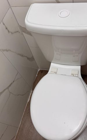 Casa de condomínio para alugar com 180m², 3 quartos e 1 vaga Casa de condomínio para alugar com 180m², 3 quartos e 1 vagaLavabo