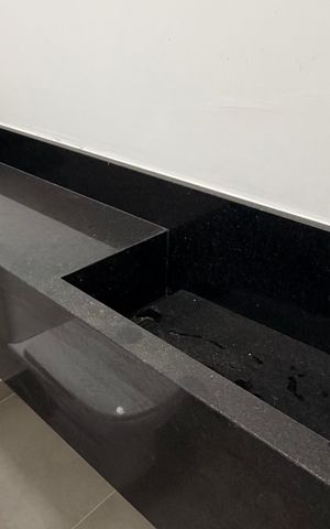 Apartamento à venda com 144m², 2 quartos e 2 vagas Apartamento à venda com 144m², 2 quartos e 2 vagasLavabo