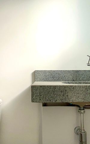 Studio à venda com 19m², 1 quarto e sem vaga Studio à venda com 19m², 1 quarto e sem vagaBanheiro