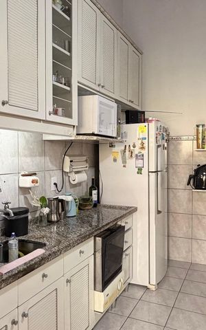 Apartamento à venda com 165m², 2 quartos e 3 vagas Apartamento à venda com 165m², 2 quartos e 3 vagasCozinha