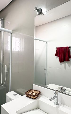 Casa à venda com 150m², 3 quartos e 2 vagas Casa à venda com 150m², 3 quartos e 2 vagasBanheiro