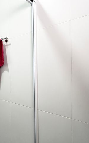 Casa à venda com 150m², 3 quartos e 2 vagas Casa à venda com 150m², 3 quartos e 2 vagasBanheiro