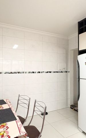 Casa à venda com 150m², 3 quartos e 2 vagas Casa à venda com 150m², 3 quartos e 2 vagasCozinha